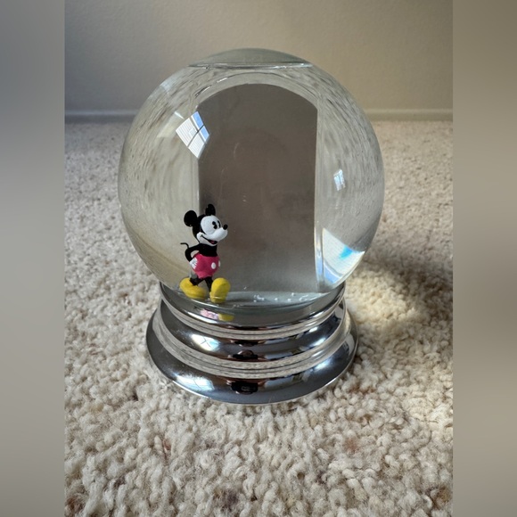 Disney / Mickey Mouse Snow Globe with Photo Insert - Picture 4 of 11